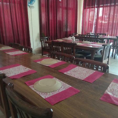 ホテル Raj Laxmi Bhawan リシケーシュ エクステリア 写真