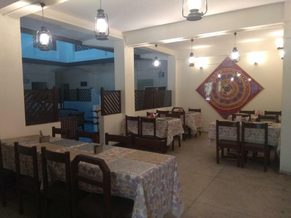 ホテル Raj Laxmi Bhawan リシケーシュ エクステリア 写真
